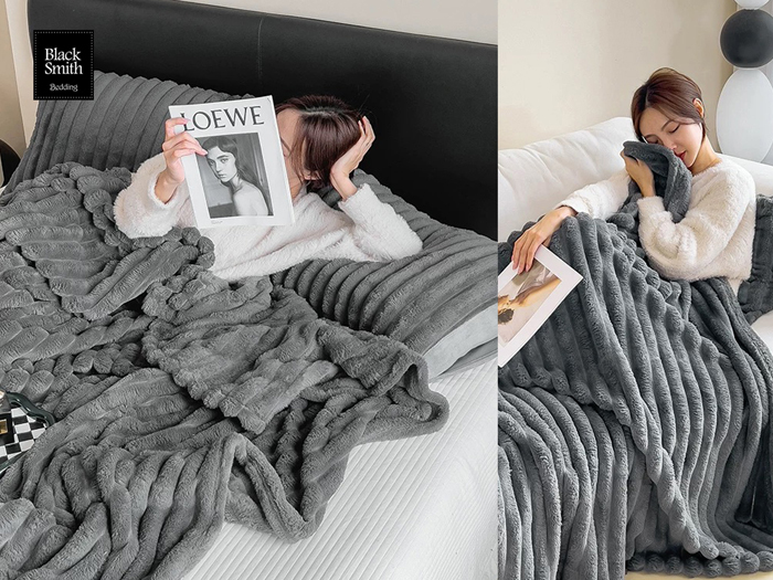 Black Smith Milk Fleece Blanket_Grey